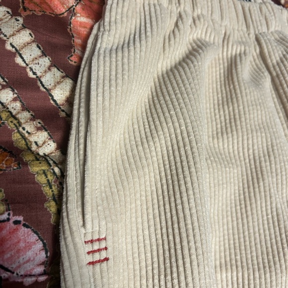 Unisex fit size small pants - Picture 3 of 4